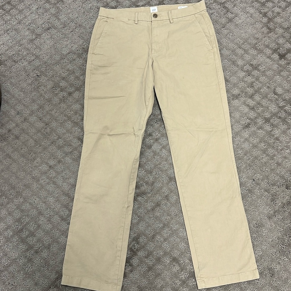 Men’s GAP Essential Khaki Straight: Sz 32x32